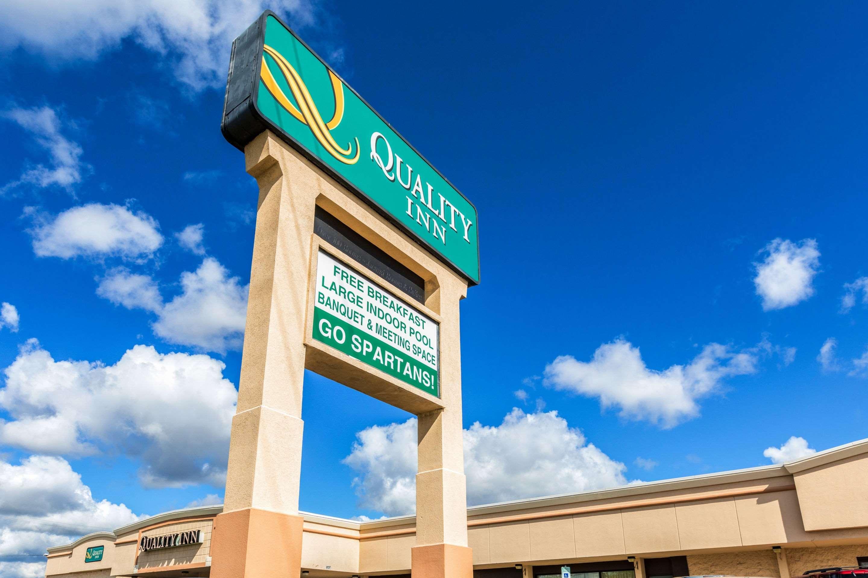 Quality Inn University Lansing Exterior photo